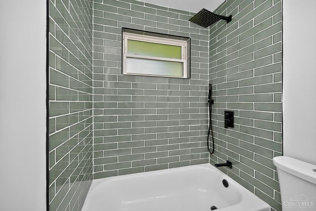 958 Goodhue Circle, Forest Park, OH 45240