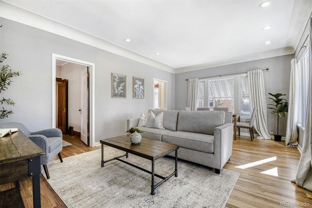 1724 S Emerson Street, Denver, CO 80210