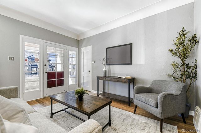 1724 S Emerson Street, Denver, CO 80210