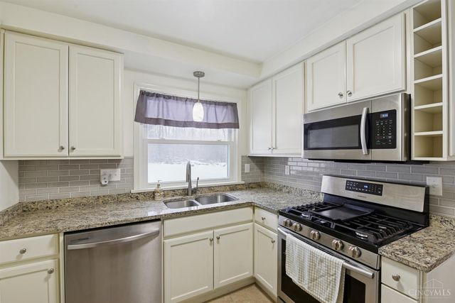 335 Albion Avenue, Glendale, OH 45246