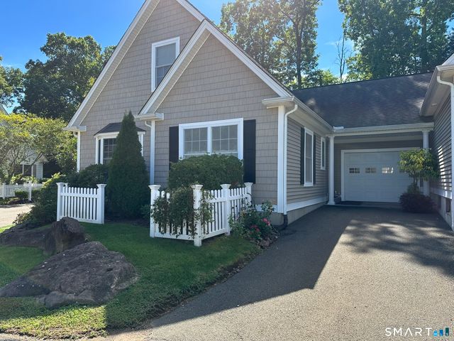 62 Allison Way 62, East Haven, CT 06512