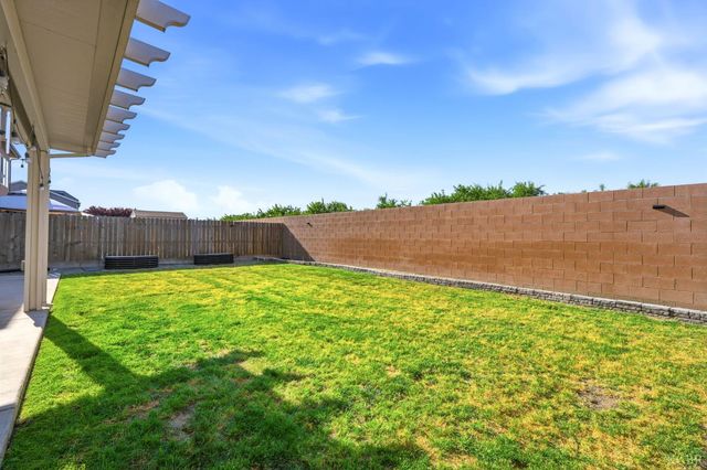 2122 W Bryman Street, Hanford, CA 93230