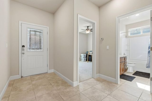 2122 W Bryman Street, Hanford, CA 93230