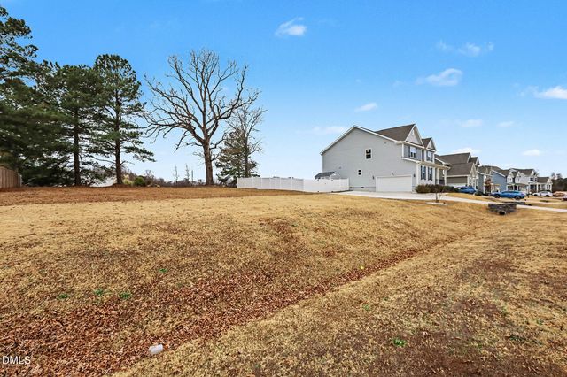 8316 Running Fern Way, Willow Springs, NC 27592