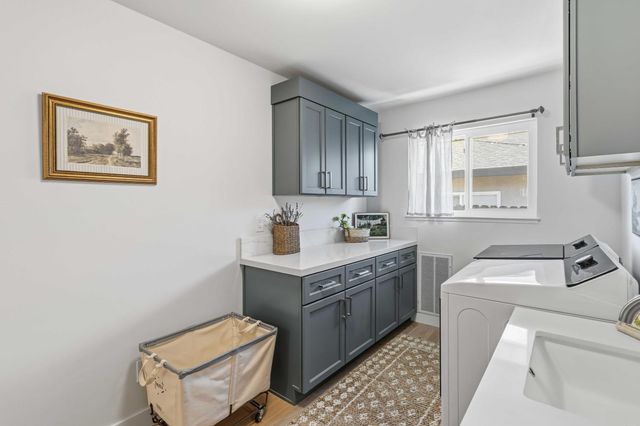 3315 Midas Ave, Rocklin, CA 95677
