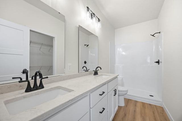 3740 33rd Street S, Moorhead, MN 56560