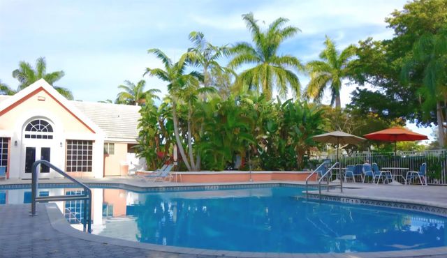 1020 Crystal Way F, Delray Beach, FL 33444