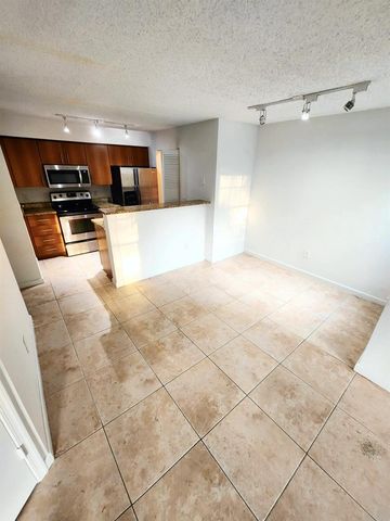 1020 Crystal Way F, Delray Beach, FL 33444