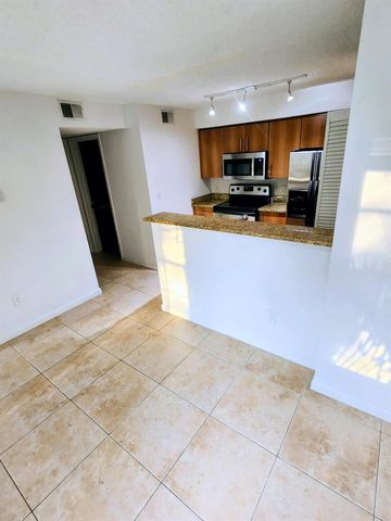 1020 Crystal Way F, Delray Beach, FL 33444