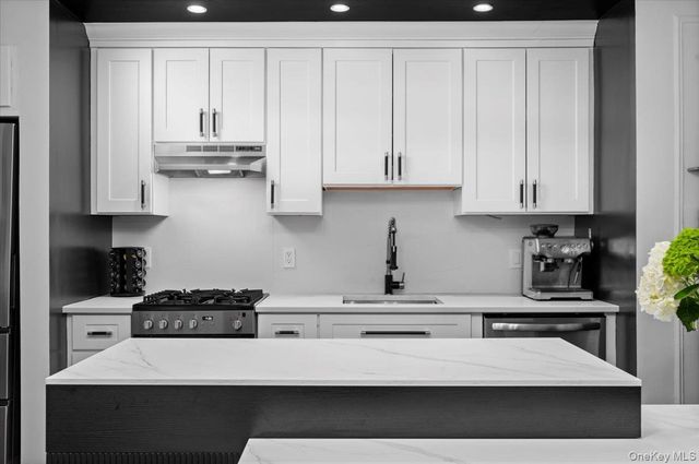 412 Munro Avenue 3J, Mamaroneck, NY 10543