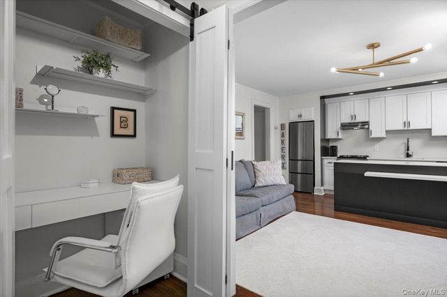 412 Munro Avenue 3J, Mamaroneck, NY 10543