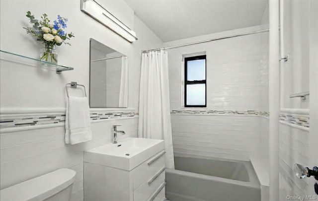 412 Munro Avenue 3J, Mamaroneck, NY 10543