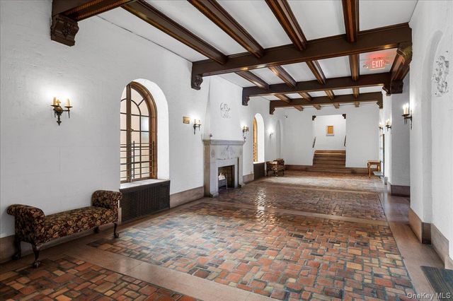 412 Munro Avenue 3J, Mamaroneck, NY 10543