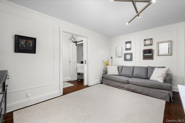 412 Munro Avenue 3J, Mamaroneck, NY 10543