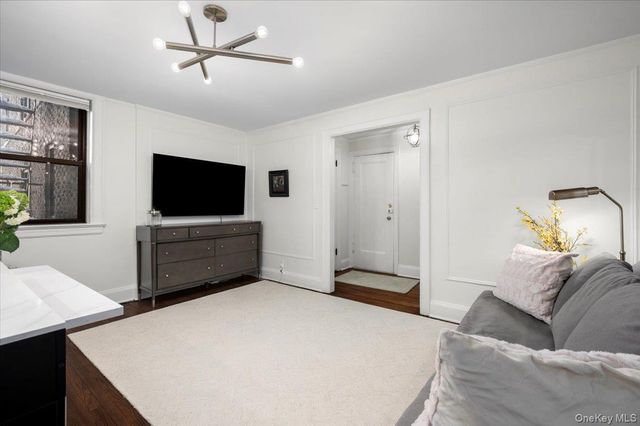 412 Munro Avenue 3J, Mamaroneck, NY 10543