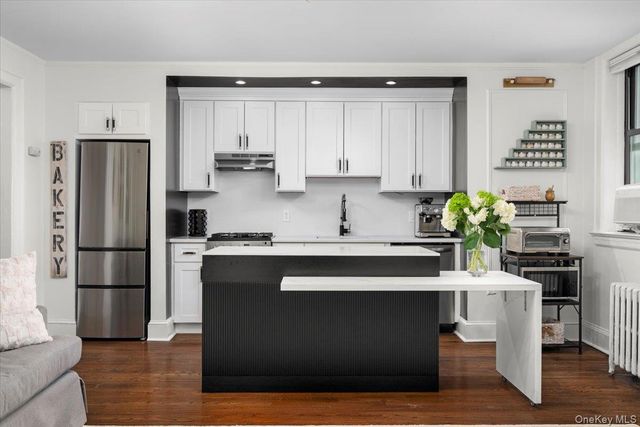 412 Munro Avenue 3J, Mamaroneck, NY 10543