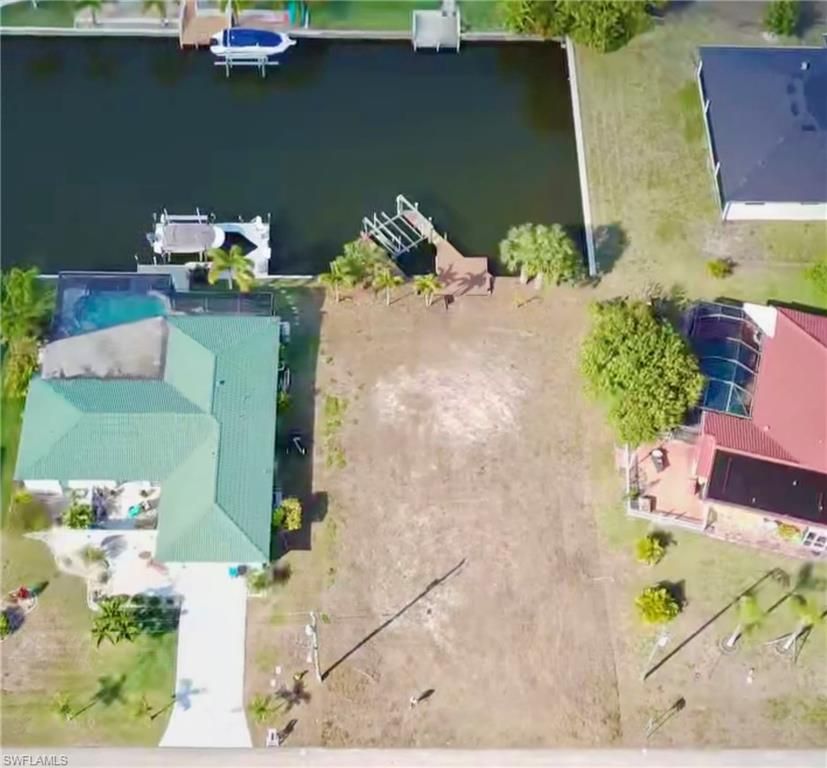 819 SE 33rd TER, CAPE CORAL, FL 33904 — photo 2