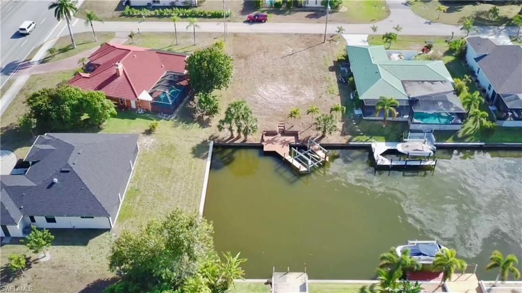 819 SE 33rd TER, CAPE CORAL, FL 33904 — photo 4