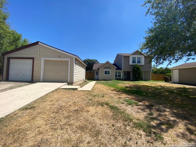 8406 FOREST RIDGE DR, San Antonio, TX 78239