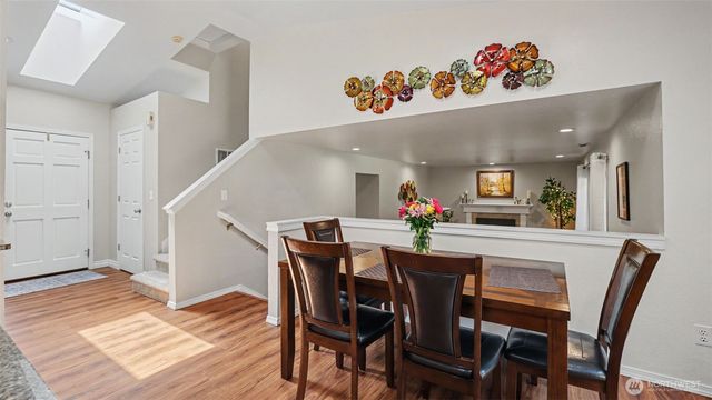15532 156th Court SE, Renton, WA 98058