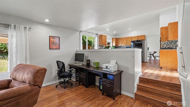 15532 156th Court SE, Renton, WA 98058