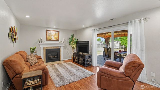 15532 156th Court SE, Renton, WA 98058