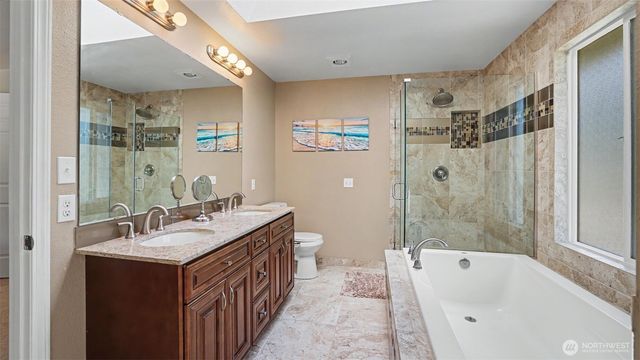 15532 156th Court SE, Renton, WA 98058