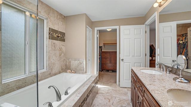 15532 156th Court SE, Renton, WA 98058