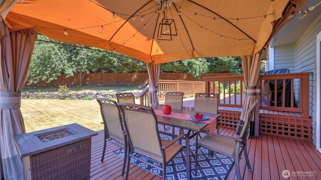15532 156th Court SE, Renton, WA 98058
