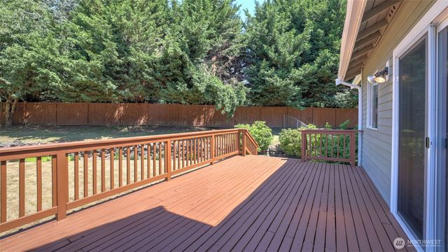 15532 156th Court SE, Renton, WA 98058