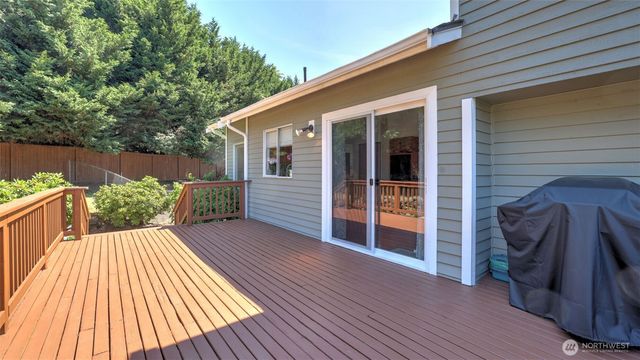 15532 156th Court SE, Renton, WA 98058