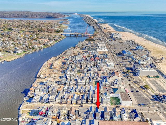10 Center Street, Sea Bright, NJ 07760