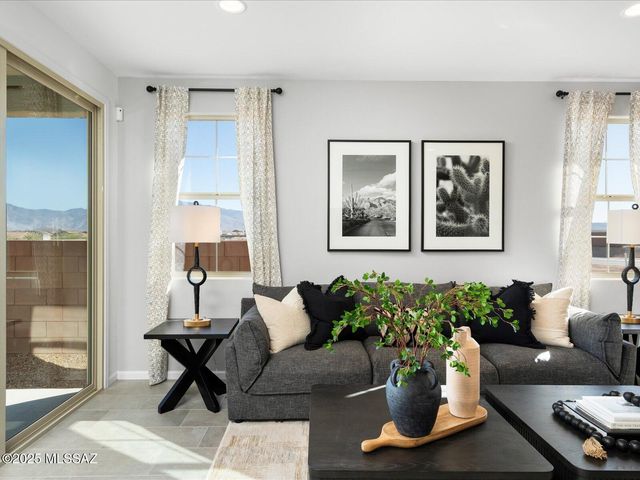 8296 S Cabari Mine Way, Tucson, AZ 85747