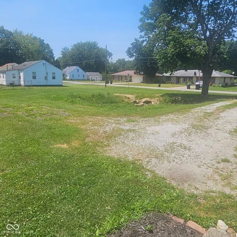2411 E 5th Street, Anderson, IN 46012