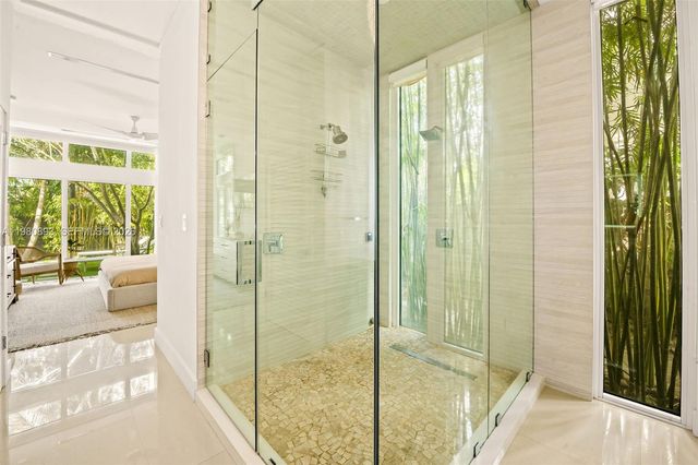 865 W 47th Street, Miami Beach, FL 33140