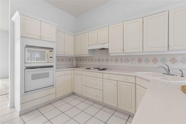 277 WELLINGTON DRIVE, Palm Coast, FL 32164