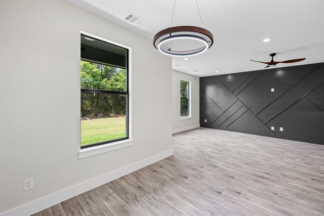 2714 Steepleridge Circle, Granbury, TX 76048
