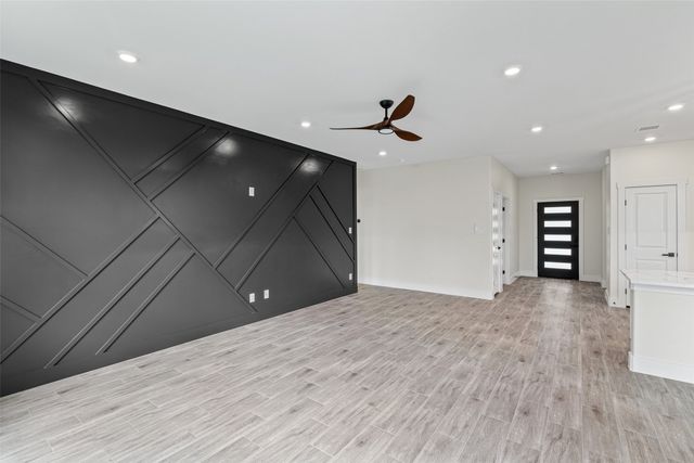 2714 Steepleridge Circle, Granbury, TX 76048