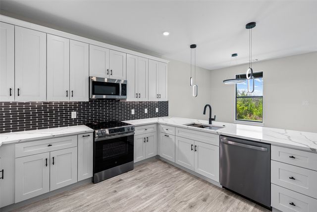 2714 Steepleridge Circle, Granbury, TX 76048