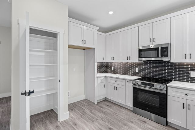 2714 Steepleridge Circle, Granbury, TX 76048