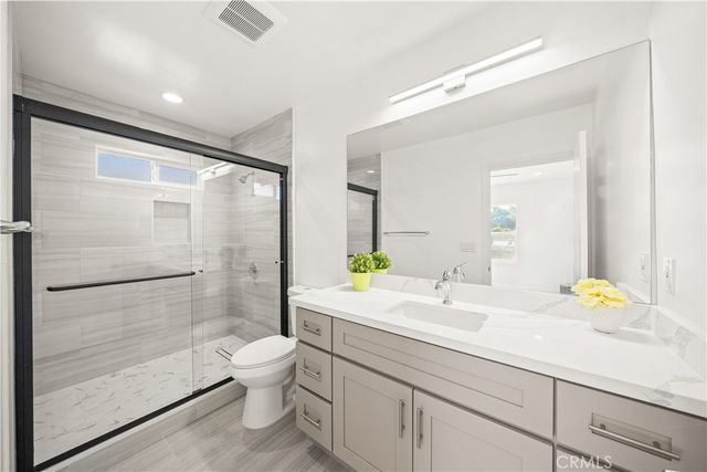 2057 N Eastern, Los Angeles, CA 90032