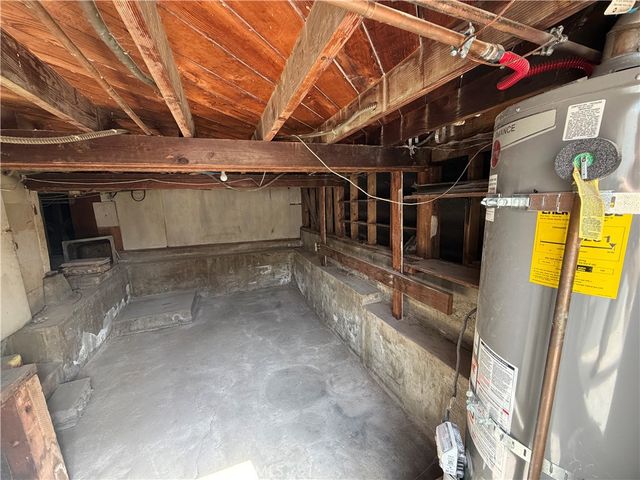 2057 N Eastern, Los Angeles, CA 90032