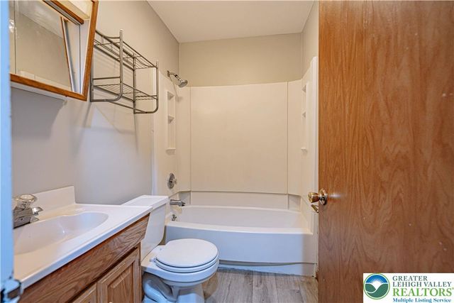 282 Poplar Street, Catasauqua Boro, PA 18032