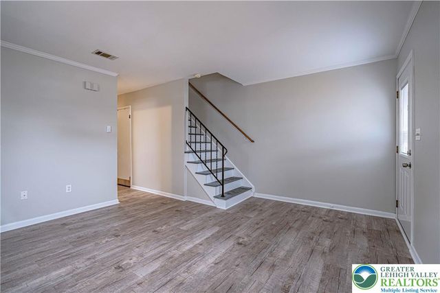 282 Poplar Street, Catasauqua Boro, PA 18032