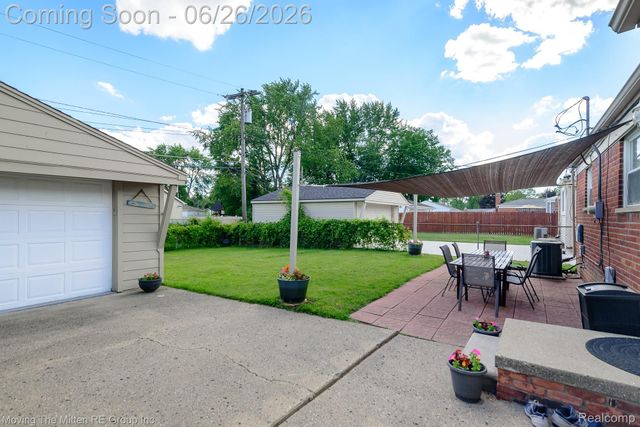 33115 Anita Drive, Westland, MI 48185