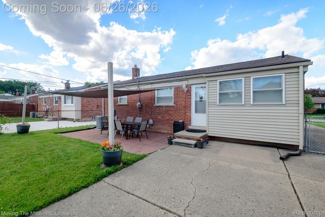 33115 Anita Drive, Westland, MI 48185