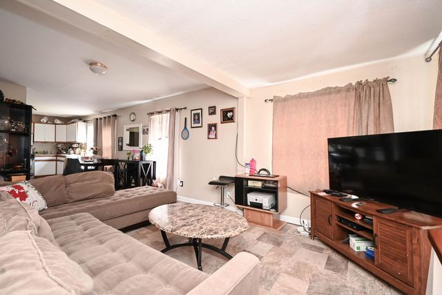 1423 Victoria Avenue, North Chicago, IL 60064