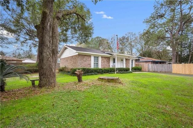 2511 Club House Road, Mobile, AL 36605
