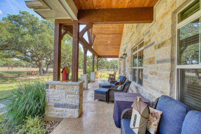 105 Buffalo BND, Lampasas, TX 76550