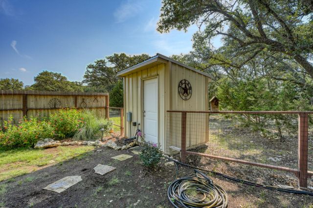 105 Buffalo BND, Lampasas, TX 76550